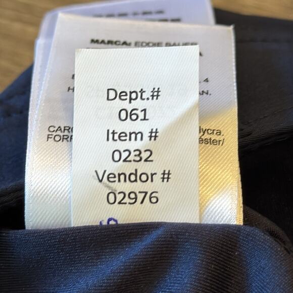 Eddie Bauer Adventurer Outdoor Navy Skort Size 10 - Picture 8 of 9